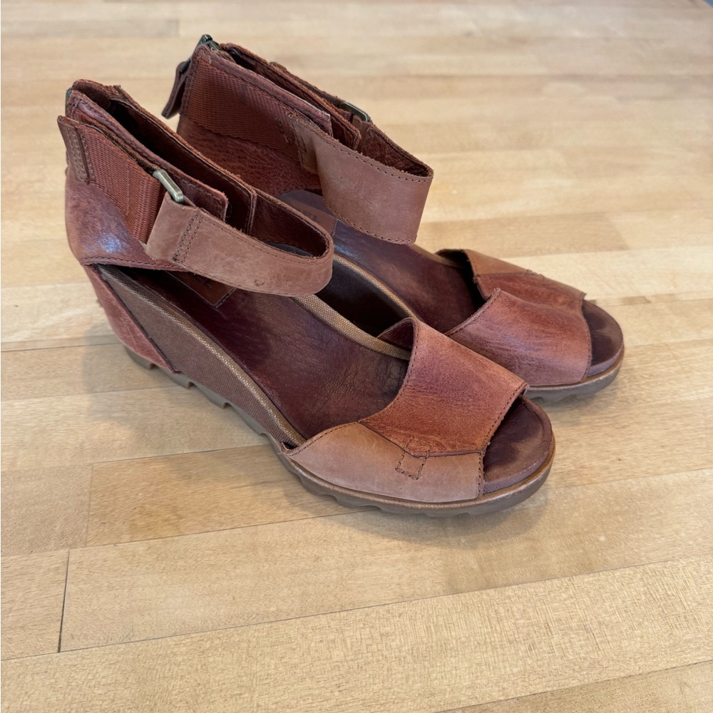 Sorel Brown Leather Wedge Sandals with Ankle Straps